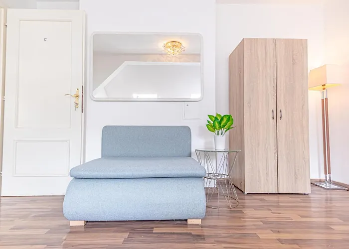 Spacious 3br Shared Apt, Very In