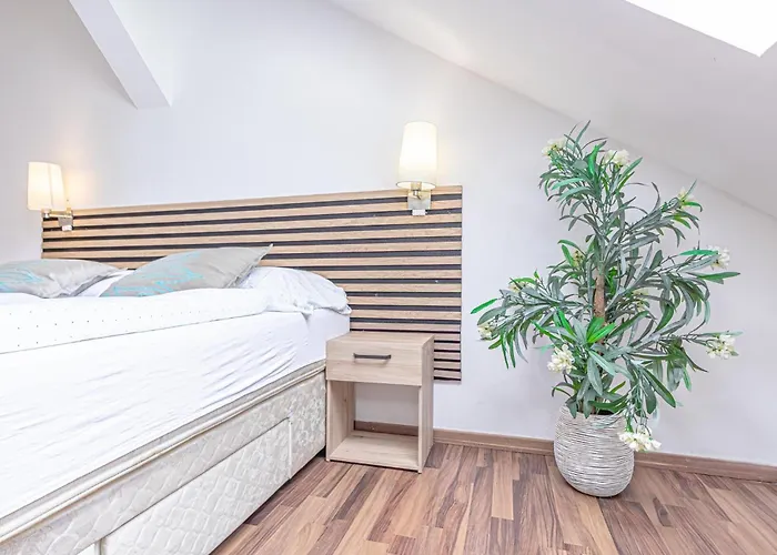 Διαμέρισμα Spacious 3br Shared Apt, Very In *